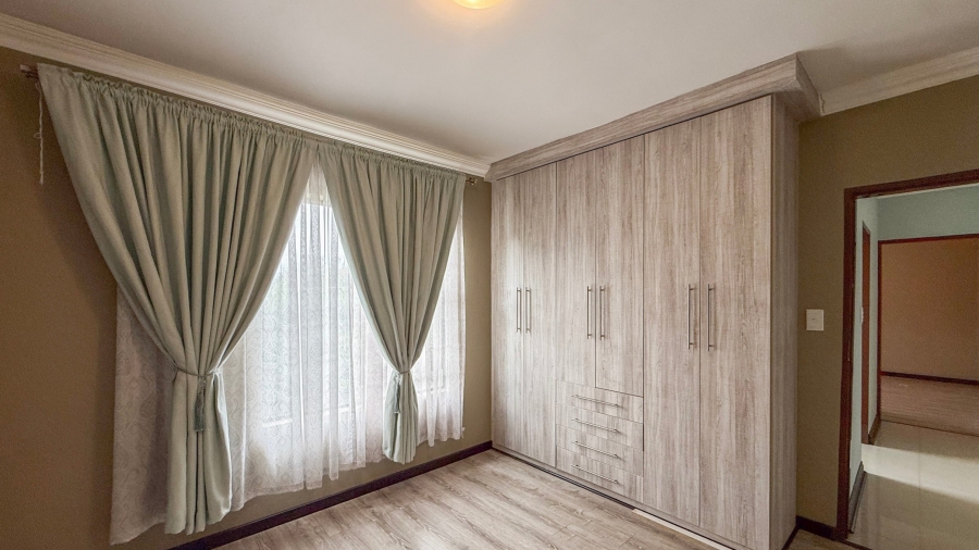 4 Bedroom Property for Sale in Birdwood Estate North West